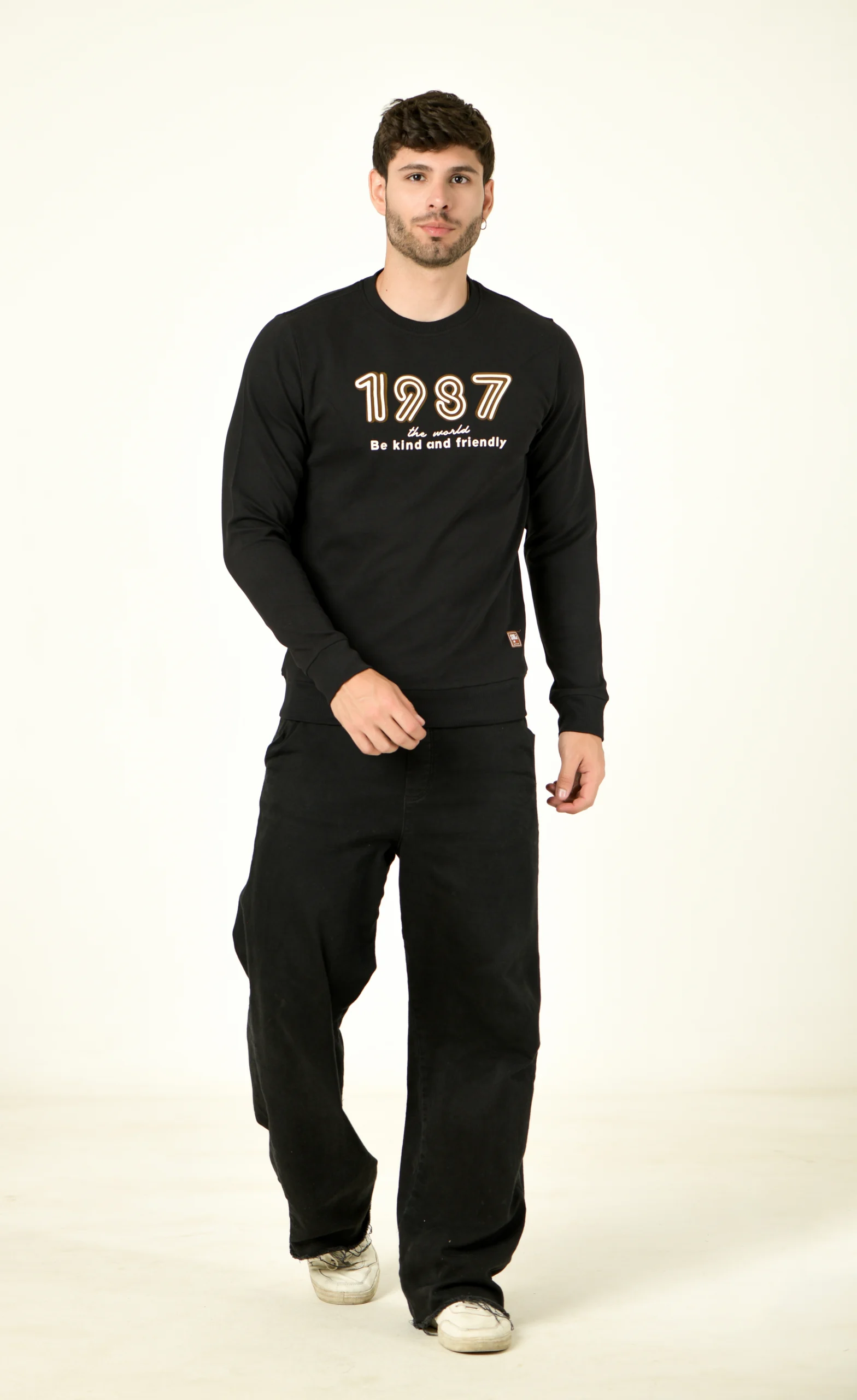 Full Sleeve Graphic Print Sweatshirt