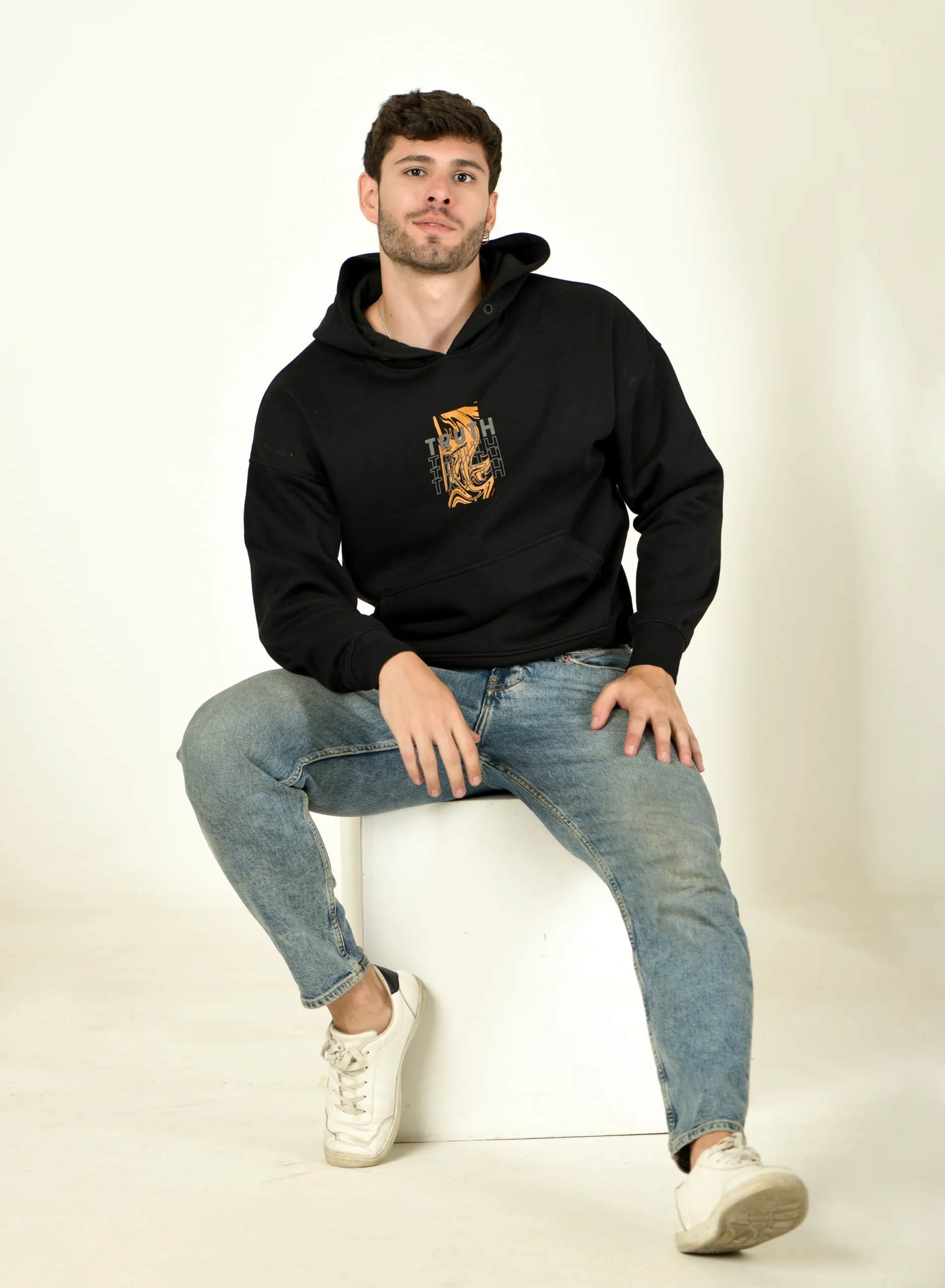 Full Sleeve Graphic Print Hooded Sweatshirt