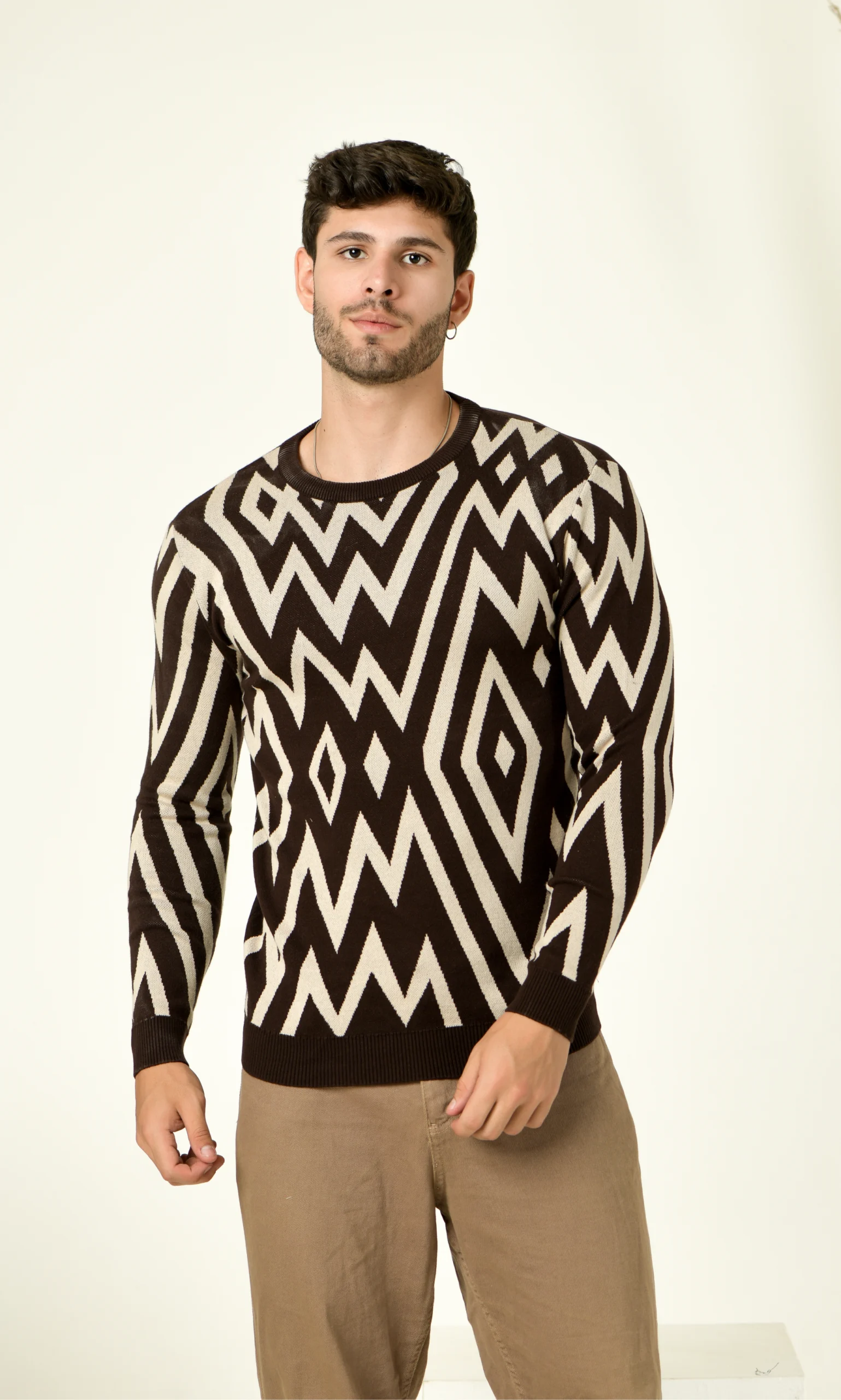 Black Beige Rhombus Pullover